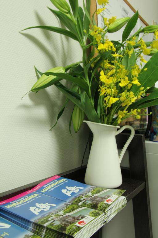 Guest House Carpe Hiroshima Koi Εξωτερικό φωτογραφία